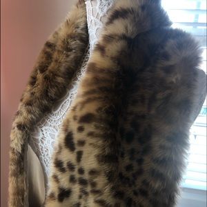 The Limited faux fur scarf/ shoulder wrap
